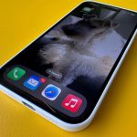 iPhone Users Face Connectivity and Overheating Problems After iOS 17.2.1 Update